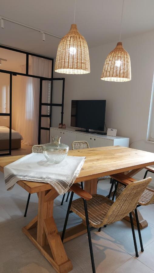 1/2 an Island Apartment Zadar Bagian luar foto